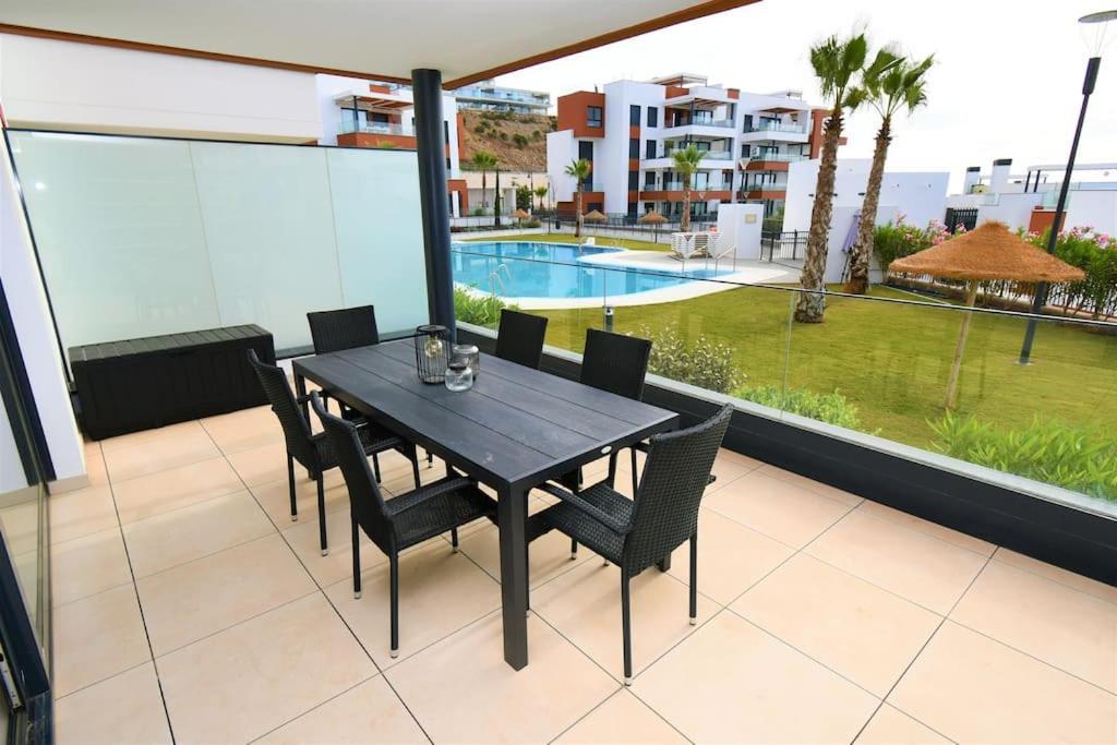 Casa Kerr - Luxury Apt - Sleeps 9 - Los Boliches Apartment Malaga Exterior photo